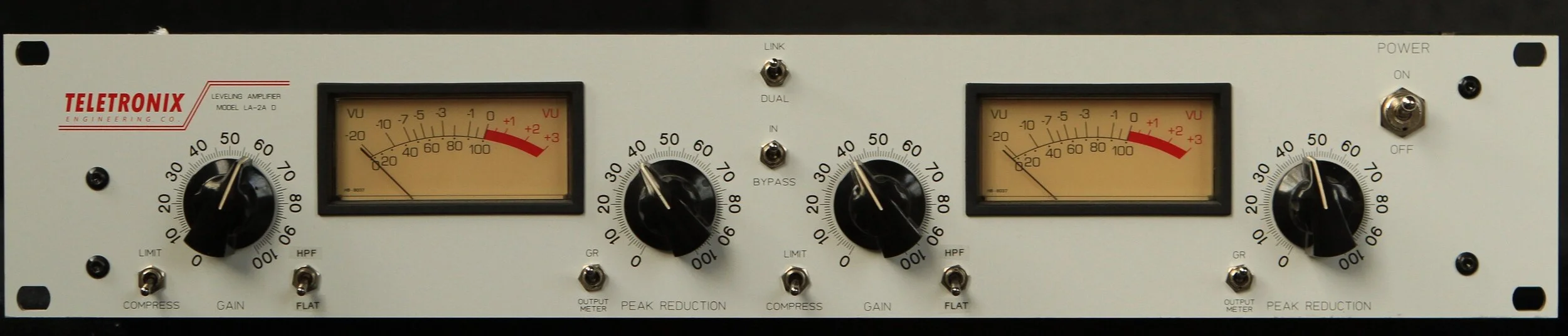  This beautiful front panel came from don-audio. I put a switch for a sidechain HPF on the front panel, with a frequency select knob on the back panel.  